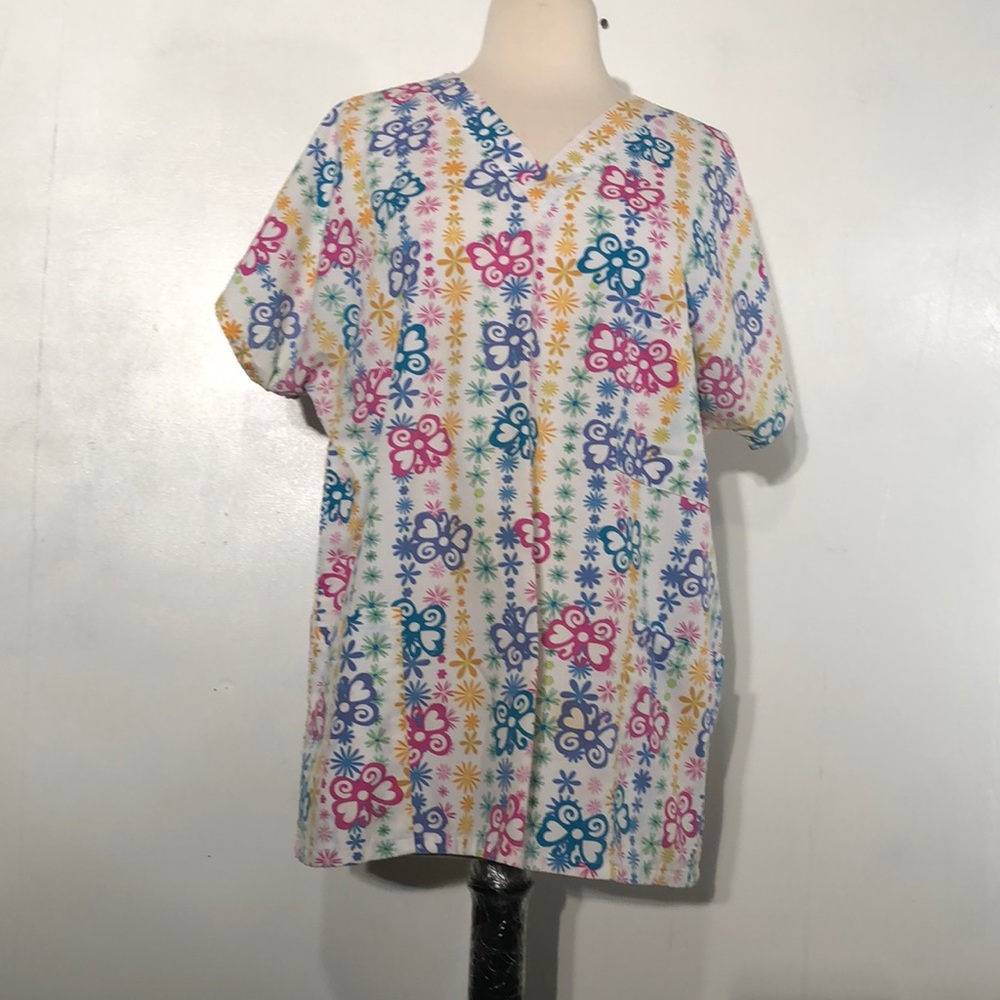 MHD Scrub top size 14/16